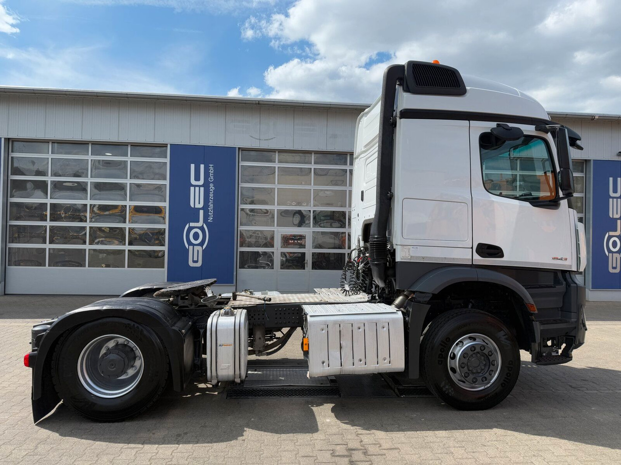Mercedes-Benz Actros 1843 SZM 4x2 Kipphydraulik - Cabeza tractora: foto 2 Mercedes-Benz Actros 1843 SZM 4x2 Kipphydraulik - Cabeza tractora: foto 2