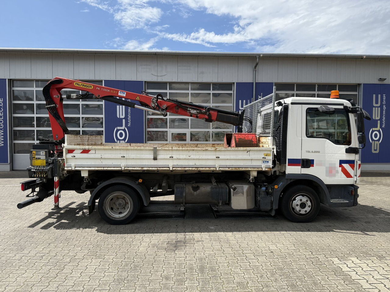 MAN TGL 8.220 4x2 Kipper Kran Palfinger 7.001-K A - Furgoneta basculante: foto 3 MAN TGL 8.220 4x2 Kipper Kran Palfinger 7.001-K A - Furgoneta basculante: foto 3
