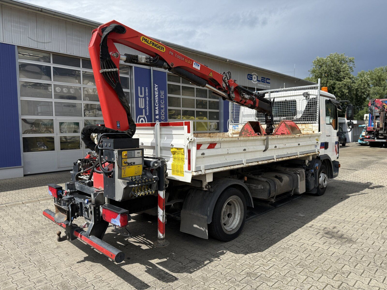 MAN TGL 8.220 4x2 Kipper Kran Palfinger 7.001-K A - Furgoneta basculante: foto 5 MAN TGL 8.220 4x2 Kipper Kran Palfinger 7.001-K A - Furgoneta basculante: foto 5