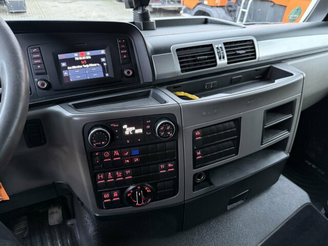 MAN TGS 26.460 6x2 Euro 6 Absetzkipper Meiller - Camión portacontenedor de cadenas: foto 4 MAN TGS 26.460 6x2 Euro 6 Absetzkipper Meiller - Camión portacontenedor de cadenas: foto 4