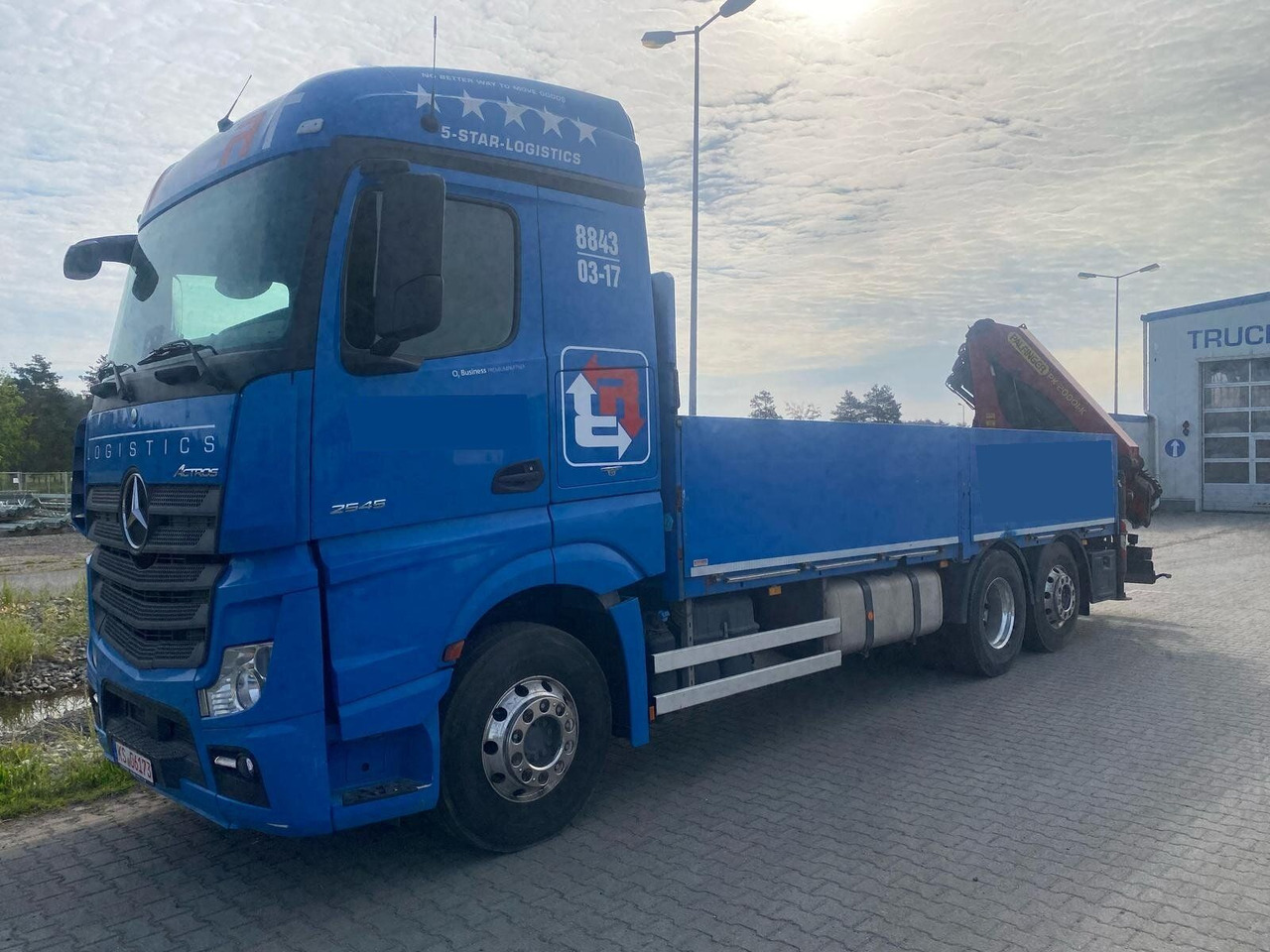 Mercedes-Benz ACTROS 2545 6x2 Pritsch Kran Palfinger PK20001 - Camión caja abierta, Camión grúa: foto 1 Mercedes-Benz ACTROS 2545 6x2 Pritsch Kran Palfinger PK20001 - Camión caja abierta, Camión grúa: foto 1