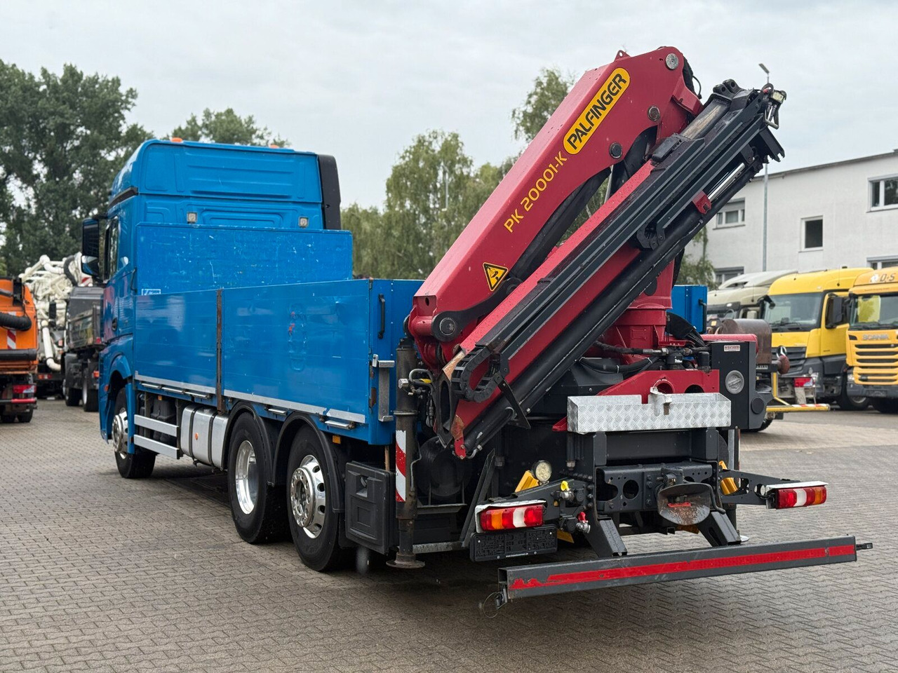 Mercedes-Benz ACTROS 2545 6x2 Pritsche Kran Palfinger PK20001K - Camión grúa: foto 5 Mercedes-Benz ACTROS 2545 6x2 Pritsche Kran Palfinger PK20001K - Camión grúa: foto 5