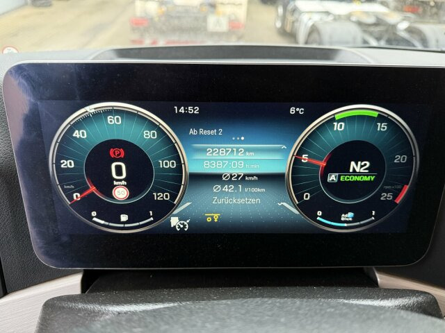 Mercedes-Benz Actros 2563 6x2 Euro 6 Abrollkipper Hyva 20-57-S - Camión chasis: foto 3 Mercedes-Benz Actros 2563 6x2 Euro 6 Abrollkipper Hyva 20-57-S - Camión chasis: foto 3