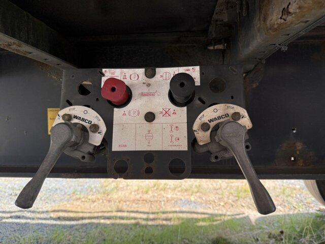 Remolque plataforma/ Caja abierta Schmitz Cargobull Gotha AFG 18 BS Baustoffanhänger 2 Achse: foto 13 Remolque plataforma/ Caja abierta Schmitz Cargobull Gotha AFG 18 BS Baustoffanhänger 2 Achse: foto 13