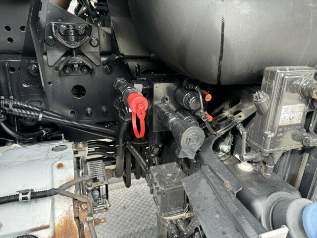 Unimog U430 Kipper mit Reifendruckregelanlage - Camión volquete: foto 2 Unimog U430 Kipper mit Reifendruckregelanlage - Camión volquete: foto 2