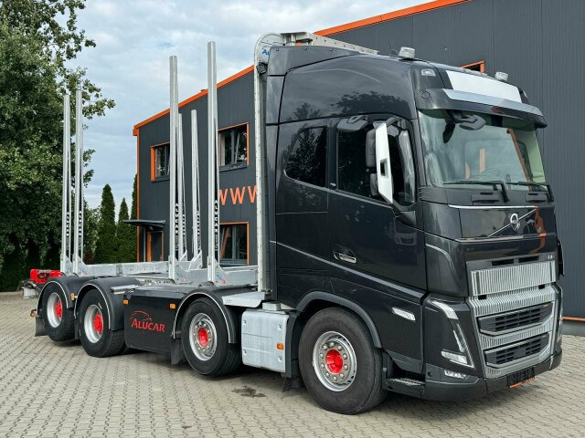 Volvo FH16 750 8X4 Holztransport Alukar TOP! - Camión forestal: foto 1 Volvo FH16 750 8X4 Holztransport Alukar TOP! - Camión forestal: foto 1
