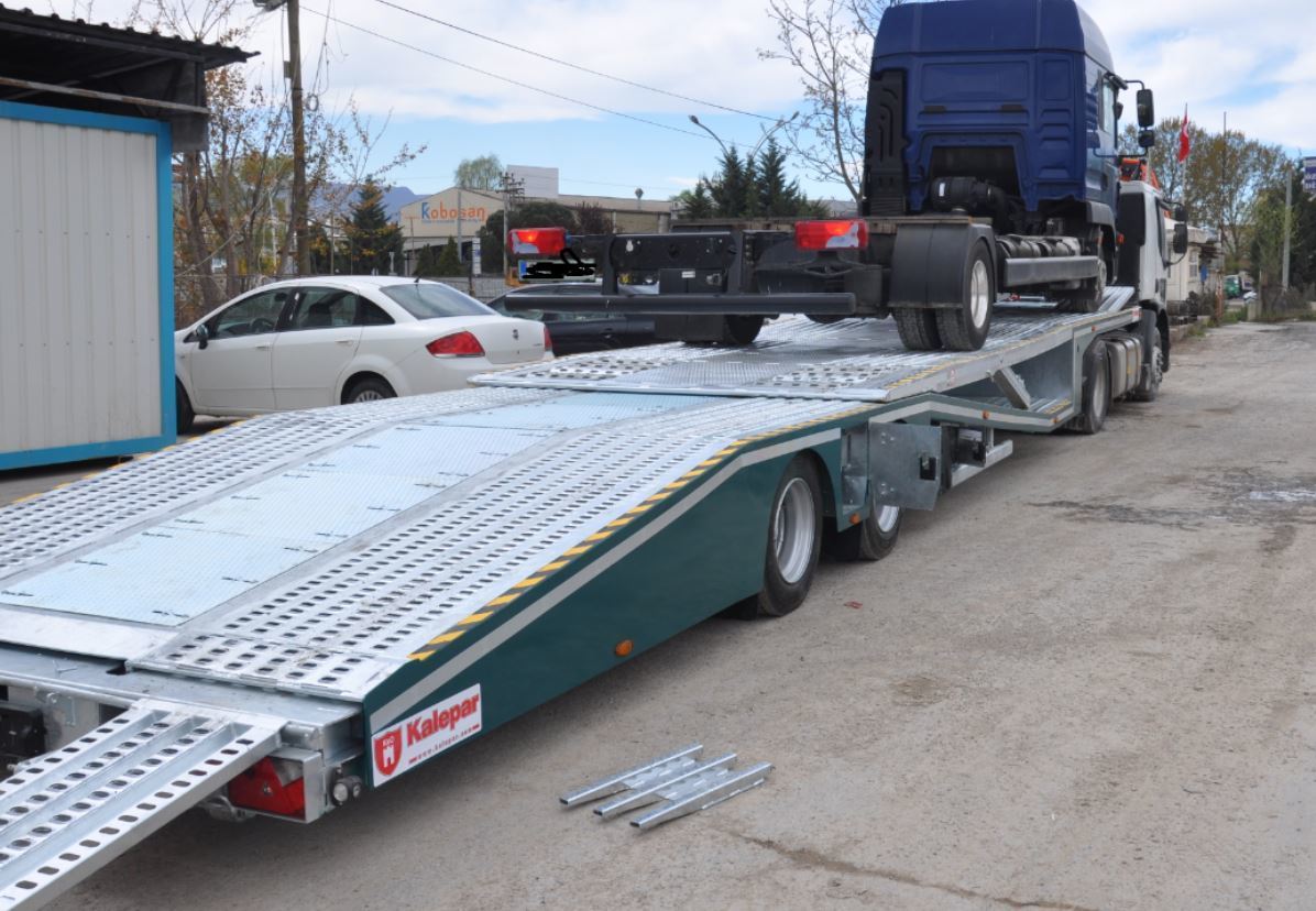 KALEPAR KLP 228V4 - 4 Loader Autotransporter - Semirremolque portavehículos: foto 1 KALEPAR KLP 228V4 - 4 Loader Autotransporter - Semirremolque portavehículos: foto 1