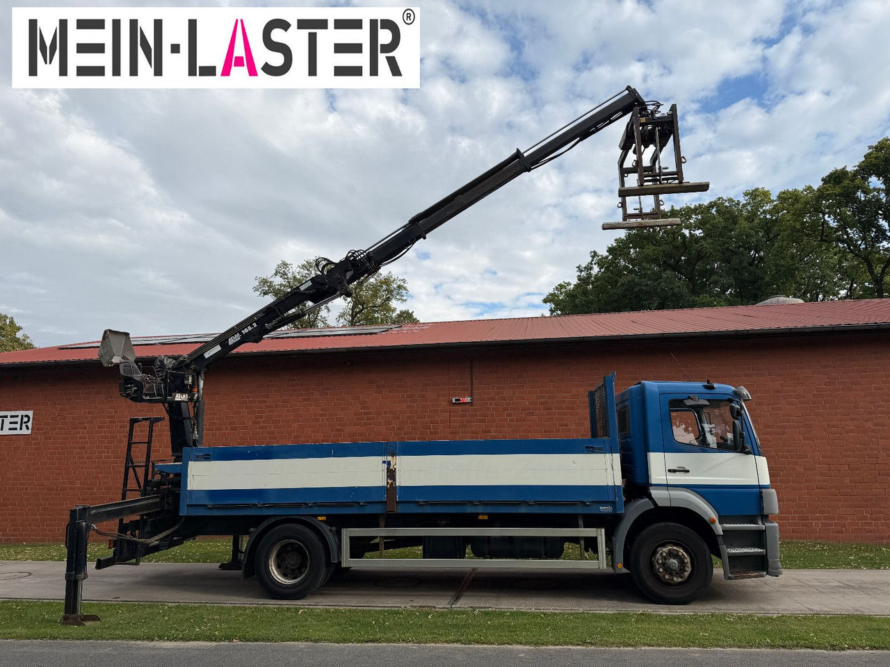 Camión caja abierta, Camión grúa Mercedes-Benz 1823 Atego Atlas 105.2 1.Hand nur 226.000 km: foto 11 Camión caja abierta, Camión grúa Mercedes-Benz 1823 Atego Atlas 105.2 1.Hand nur 226.000 km: foto 11