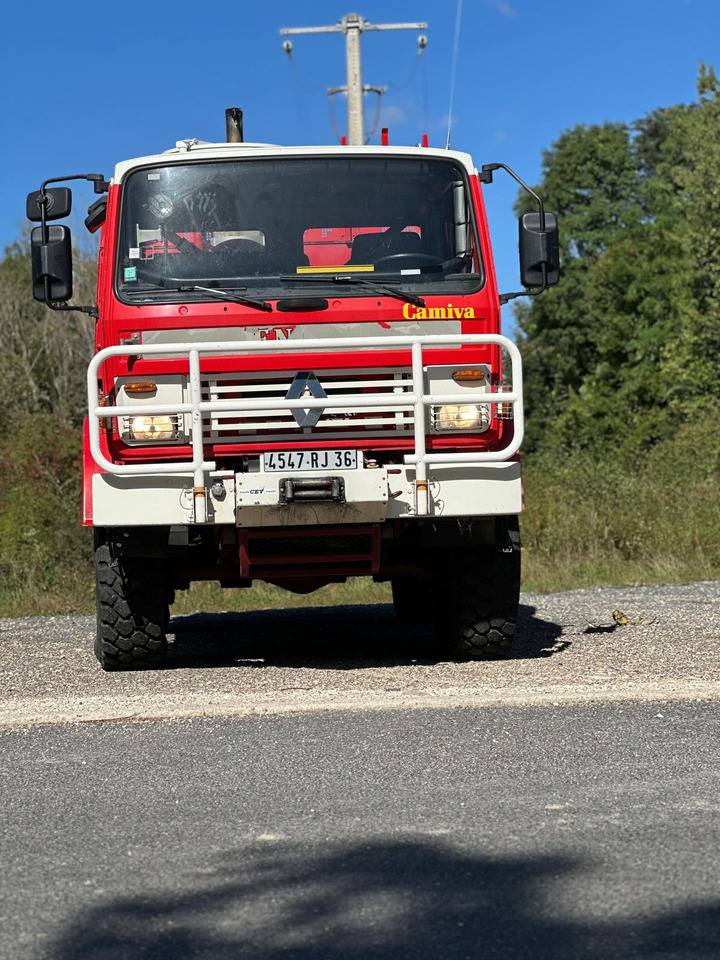 RENAULT M180 - Camión de bomberos: foto 1 RENAULT M180 - Camión de bomberos: foto 1