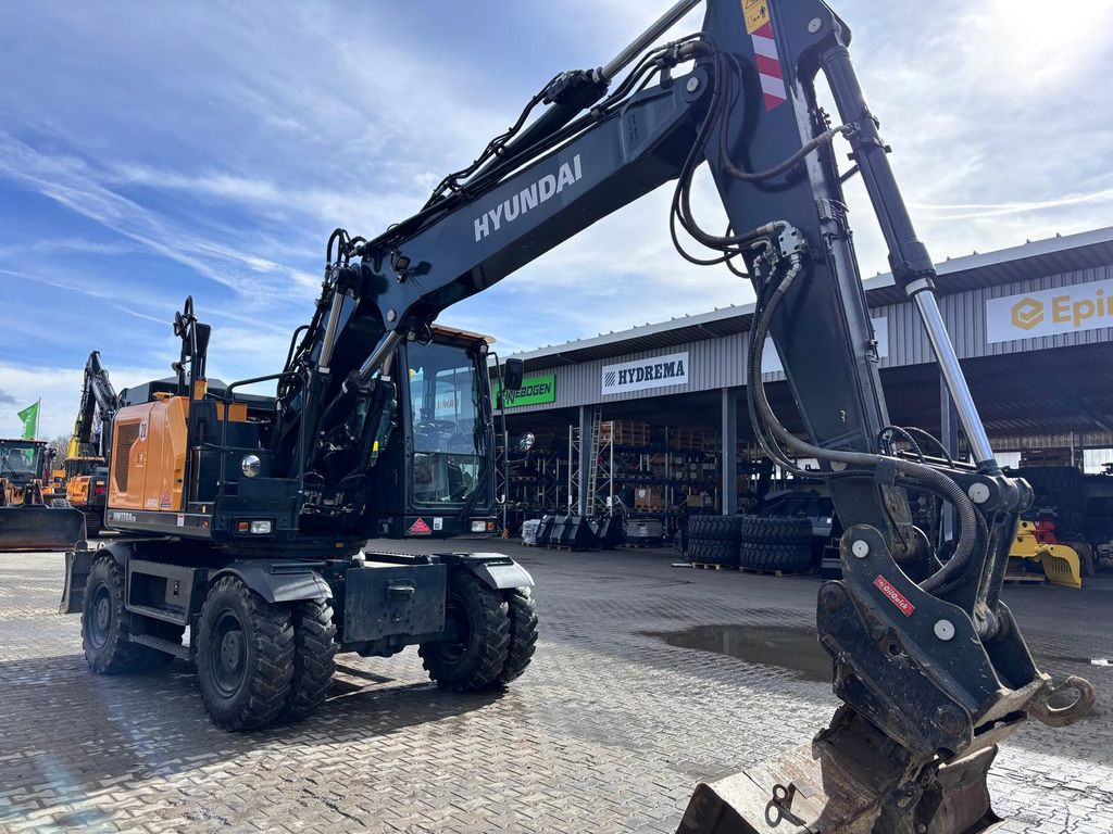 Hyundai HW170ACR Hyundai HW170ACR - Excavadora de ruedas: foto 2 Hyundai HW170ACR Hyundai HW170ACR - Excavadora de ruedas: foto 2