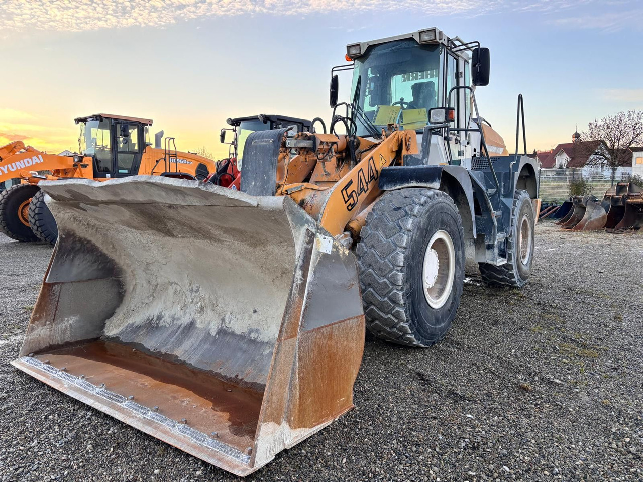 Liebherr L544 - Cargadora de ruedas: foto 2 Liebherr L544 - Cargadora de ruedas: foto 2