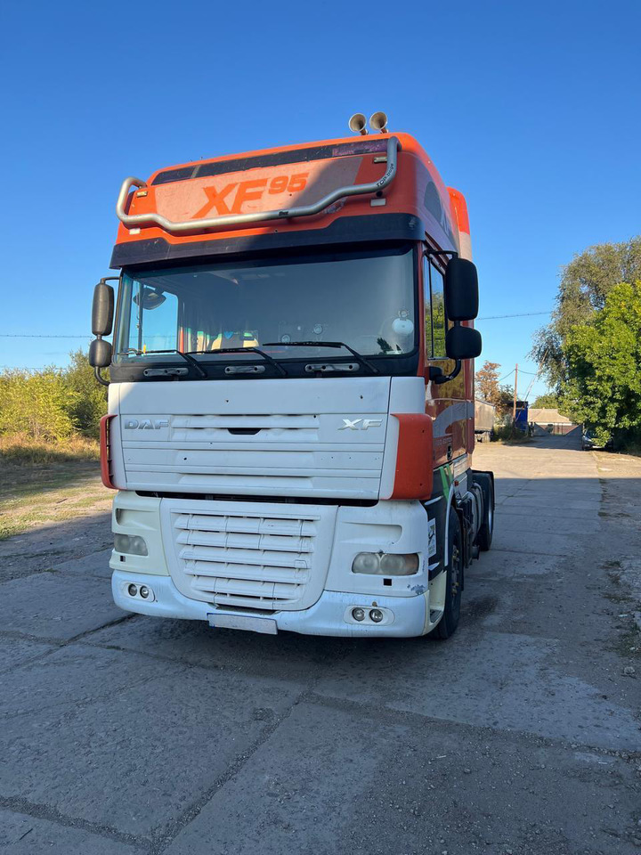 DAF XF95.430 ID1656S - Cabeza tractora: foto 2 DAF XF95.430 ID1656S - Cabeza tractora: foto 2