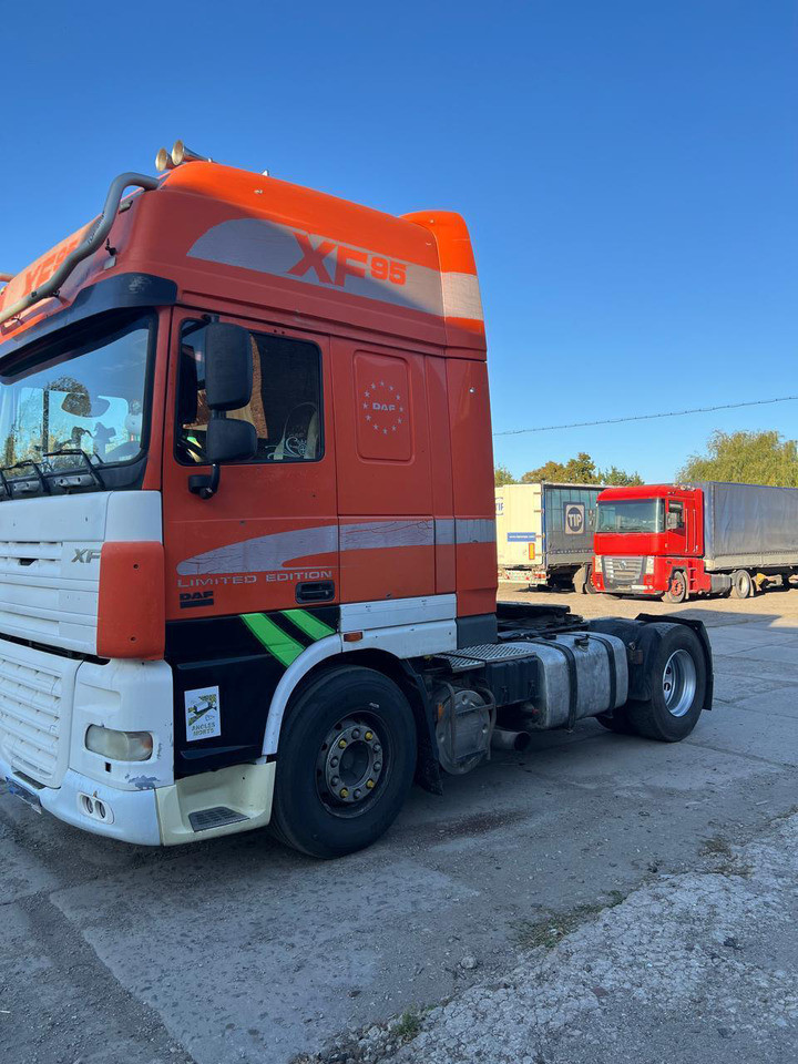 DAF XF95.430 ID1656S - Cabeza tractora: foto 3 DAF XF95.430 ID1656S - Cabeza tractora: foto 3