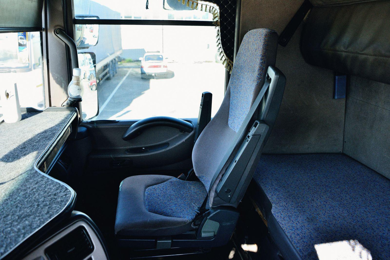 Cabeza tractora RENAULT Magnum 440: foto 15