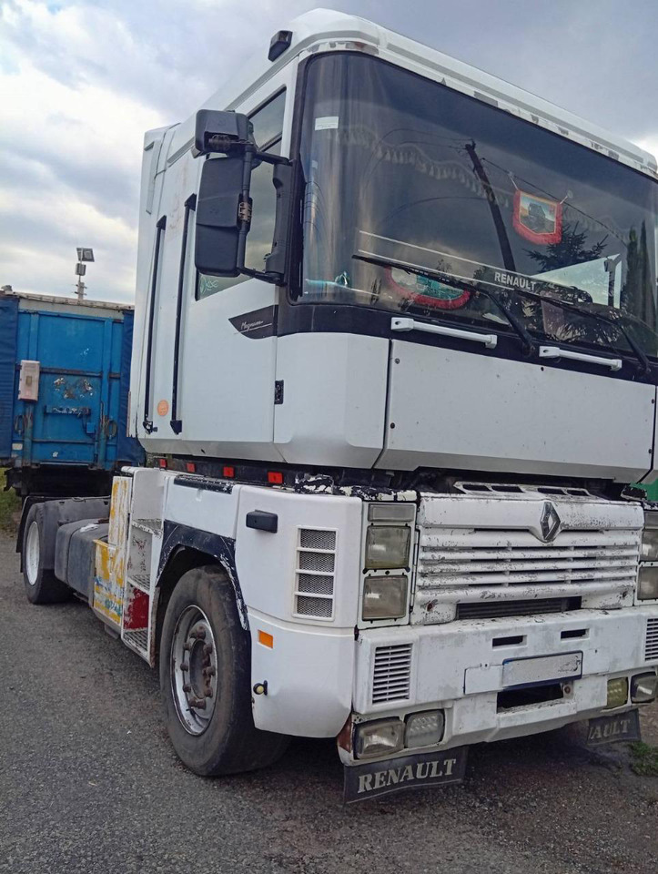 RENAULT Magnum 440 - Cabeza tractora: foto 2 RENAULT Magnum 440 - Cabeza tractora: foto 2