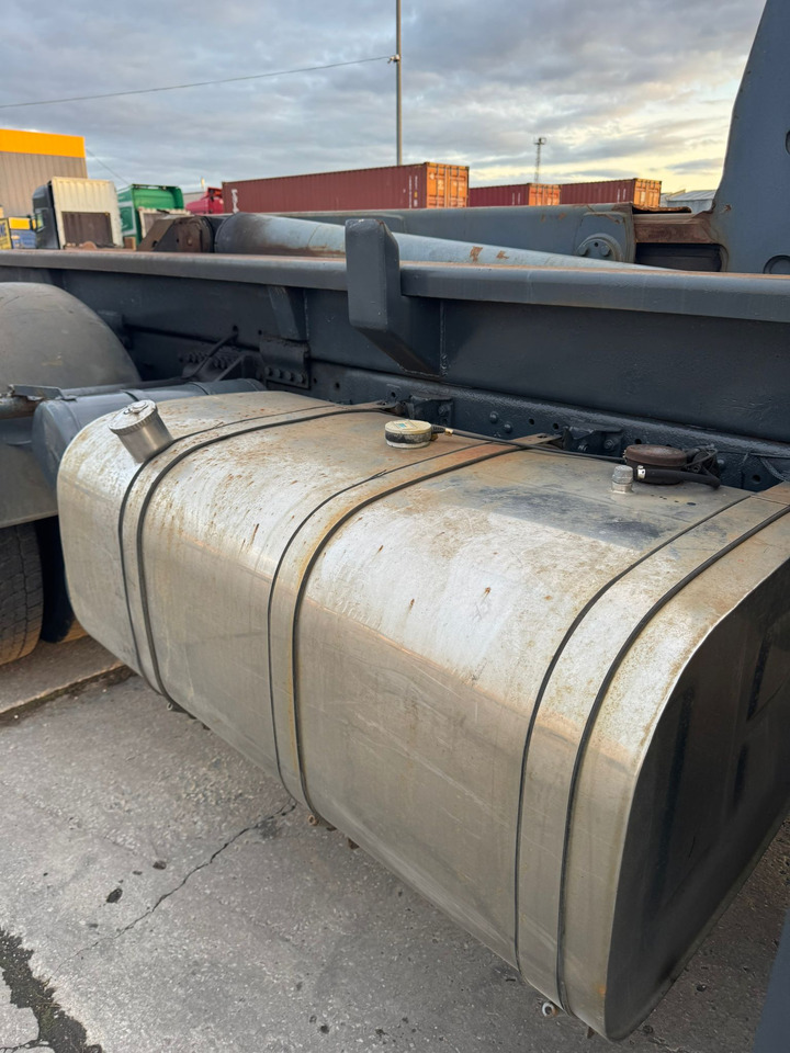 Cabeza tractora SCANIA 113M 380: foto 14