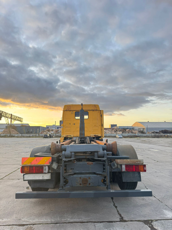 Cabeza tractora SCANIA 113M 380: foto 6