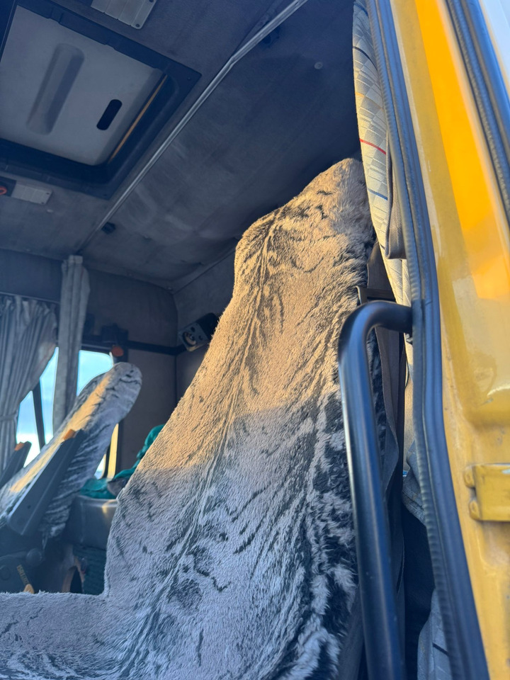 Cabeza tractora SCANIA 113M 380: foto 20