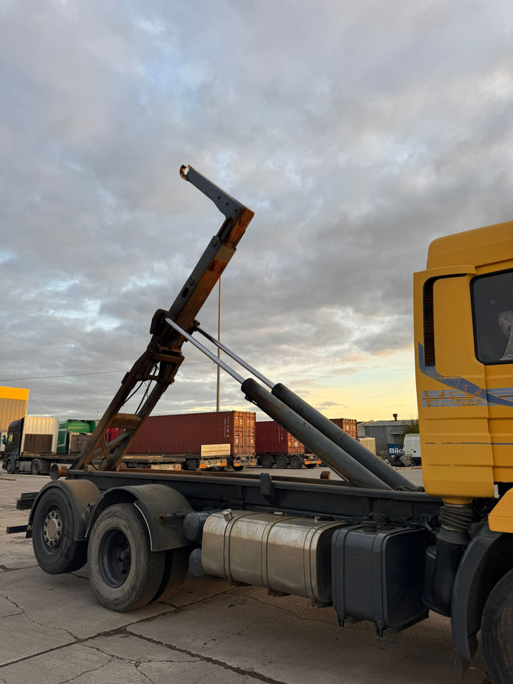 Cabeza tractora SCANIA 113M 380: foto 8