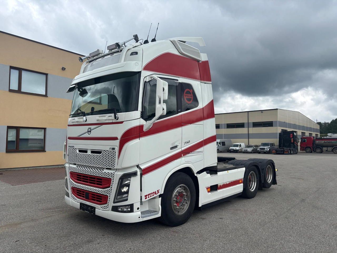 VOLVO FH16.750 - Cabeza tractora: foto 2 VOLVO FH16.750 - Cabeza tractora: foto 2