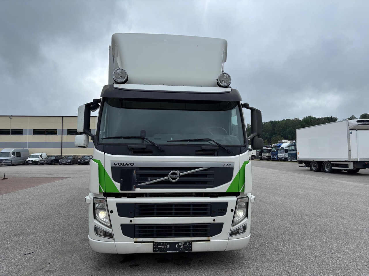 VOLVO FM460 - Camión: foto 2 VOLVO FM460 - Camión: foto 2