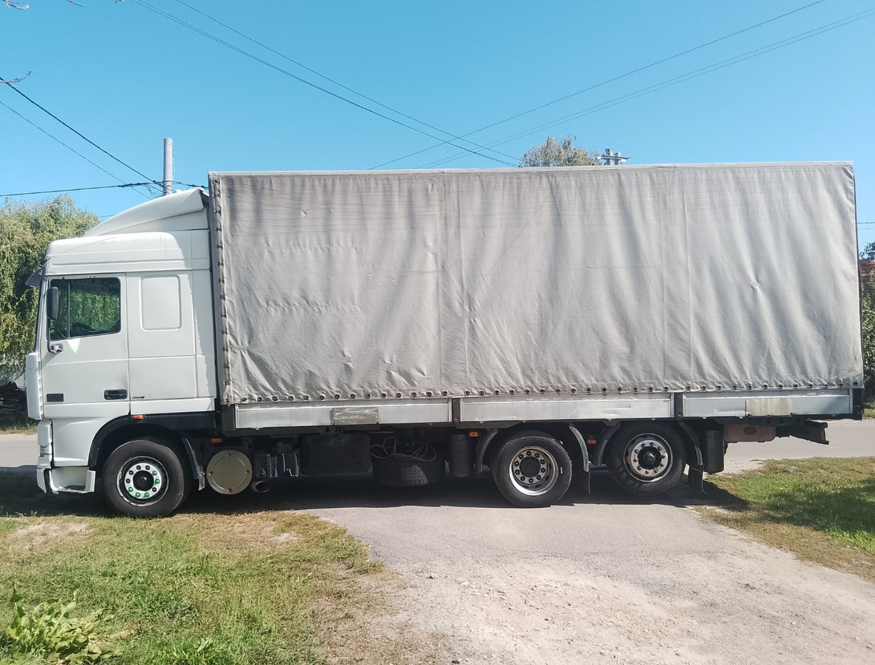 DAF XF95.430 - Camión lona: foto 5 DAF XF95.430 - Camión lona: foto 5
