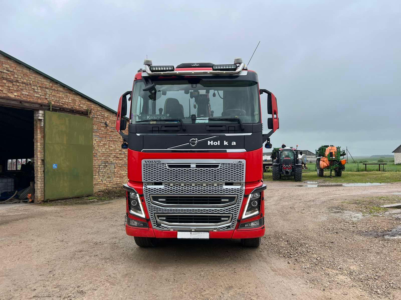 VOLVO FH16.550 - Trituradora de madera: foto 2 VOLVO FH16.550 - Trituradora de madera: foto 2