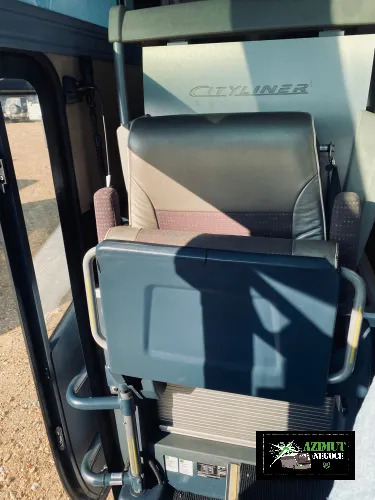 NEOPLAN - Autocar: foto 4 NEOPLAN - Autocar: foto 4