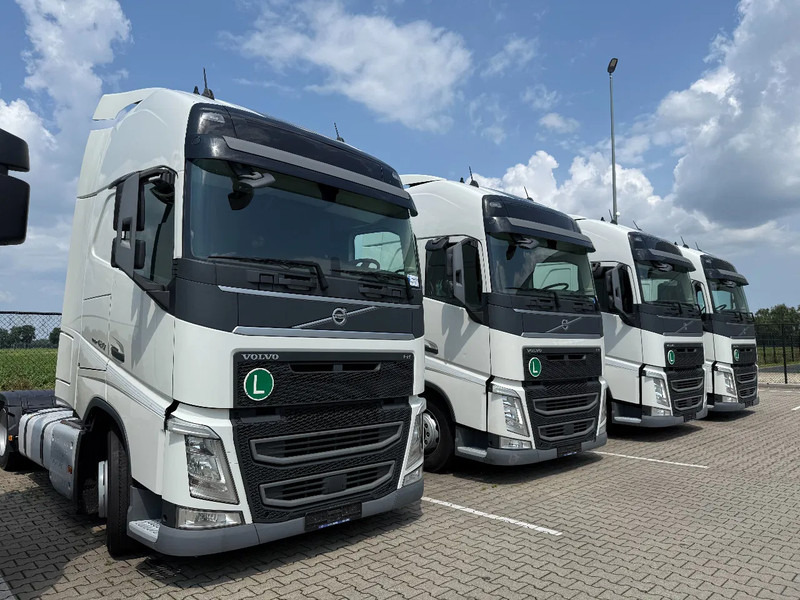 Volvo FH 13.420 FH420 XL cab / 4 units available - Cabeza tractora: foto 1 Volvo FH 13.420 FH420 XL cab / 4 units available - Cabeza tractora: foto 1