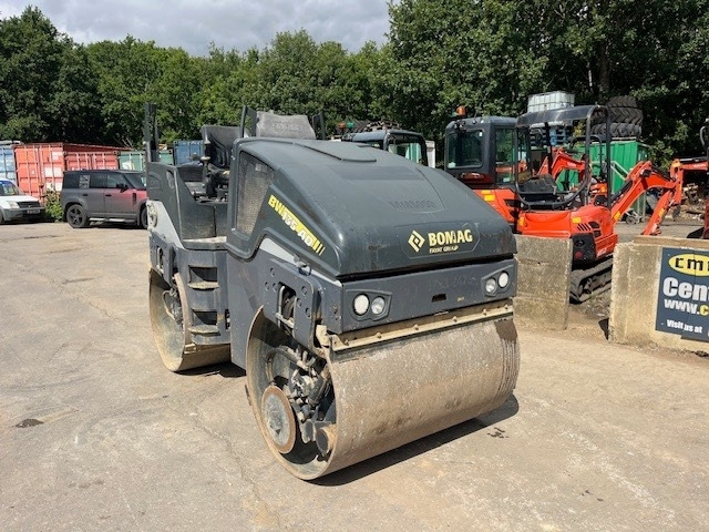 Bomag BW 135 AD-5 - Apisonadora de asfalto: foto 3 Bomag BW 135 AD-5 - Apisonadora de asfalto: foto 3