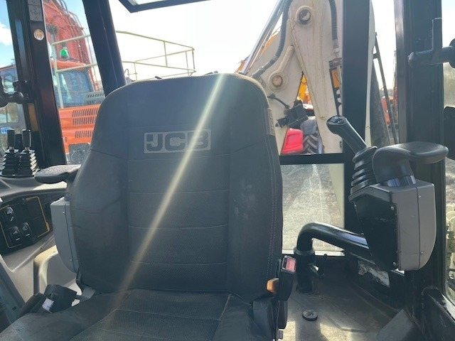 Retroexcavadora JCB 3CX Compact: foto 11 Retroexcavadora JCB 3CX Compact: foto 11