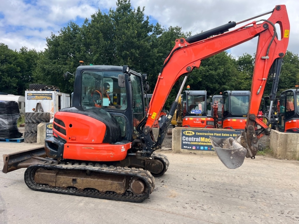 Kubota KX 057-4 - Miniexcavadora: foto 2 Kubota KX 057-4 - Miniexcavadora: foto 2