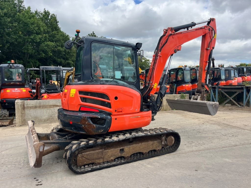 Kubota KX 057-4 - Miniexcavadora: foto 4 Kubota KX 057-4 - Miniexcavadora: foto 4