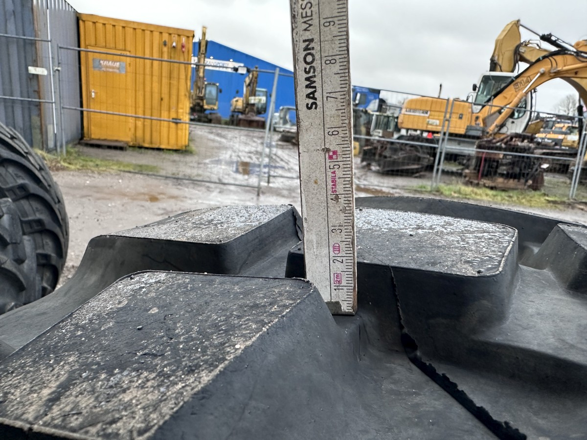 Neumático para Excavadora de ruedas MITAS 445 / 65 R 22.5 Kompletträder - Complet tires: foto 8 Neumático para Excavadora de ruedas MITAS 445 / 65 R 22.5 Kompletträder - Complet tires: foto 8