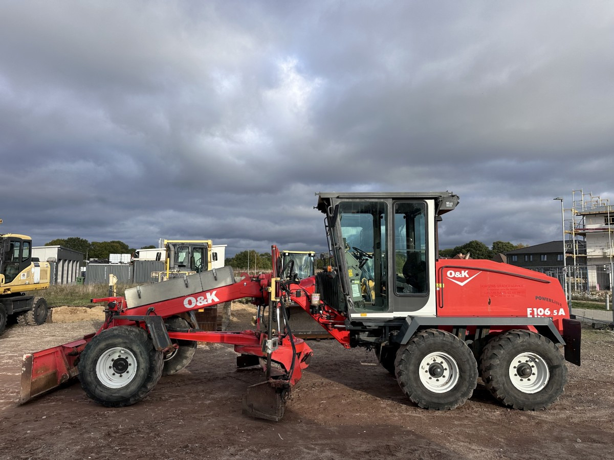 NEW HOLLAND F 106.5 - 6x6 Laser Topcon- Klima Cummins 6 Zyl. - Grader: foto 1 NEW HOLLAND F 106.5 - 6x6 Laser Topcon- Klima Cummins 6 Zyl. - Grader: foto 1