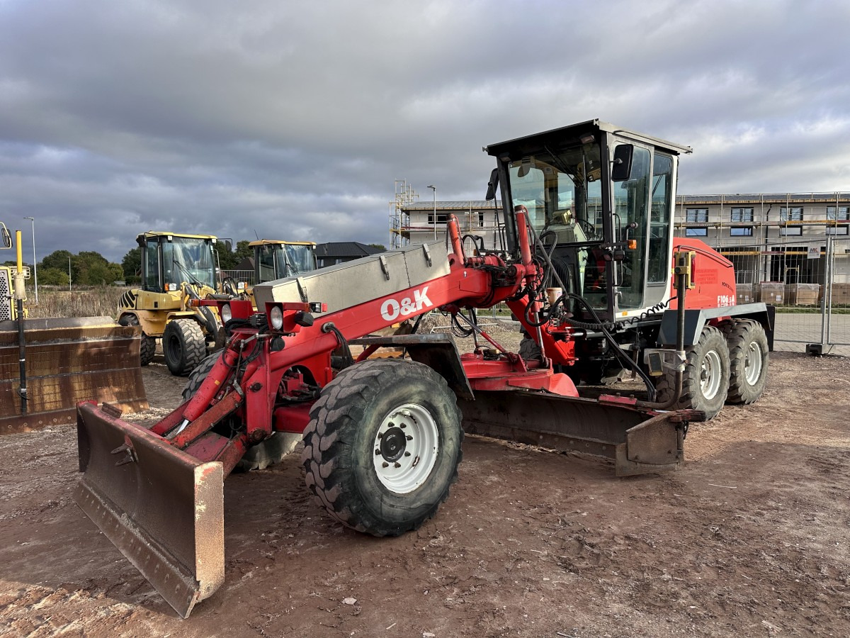 NEW HOLLAND F 106.5 - 6x6 Laser Topcon- Klima Cummins 6 Zyl. - Grader: foto 3 NEW HOLLAND F 106.5 - 6x6 Laser Topcon- Klima Cummins 6 Zyl. - Grader: foto 3