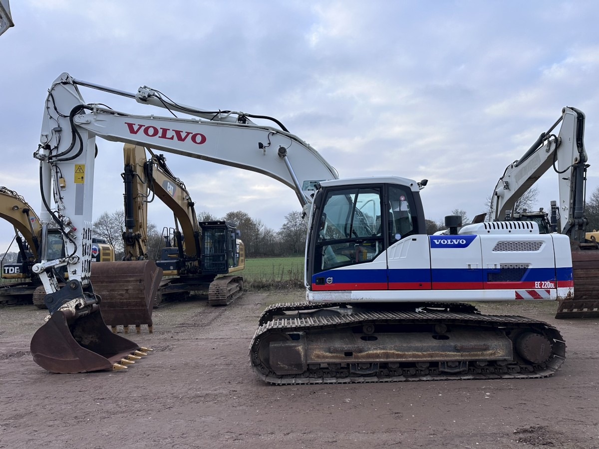 VOLVO EC 220 DL German machine! - Excavadora de cadenas: foto 1 VOLVO EC 220 DL German machine! - Excavadora de cadenas: foto 1