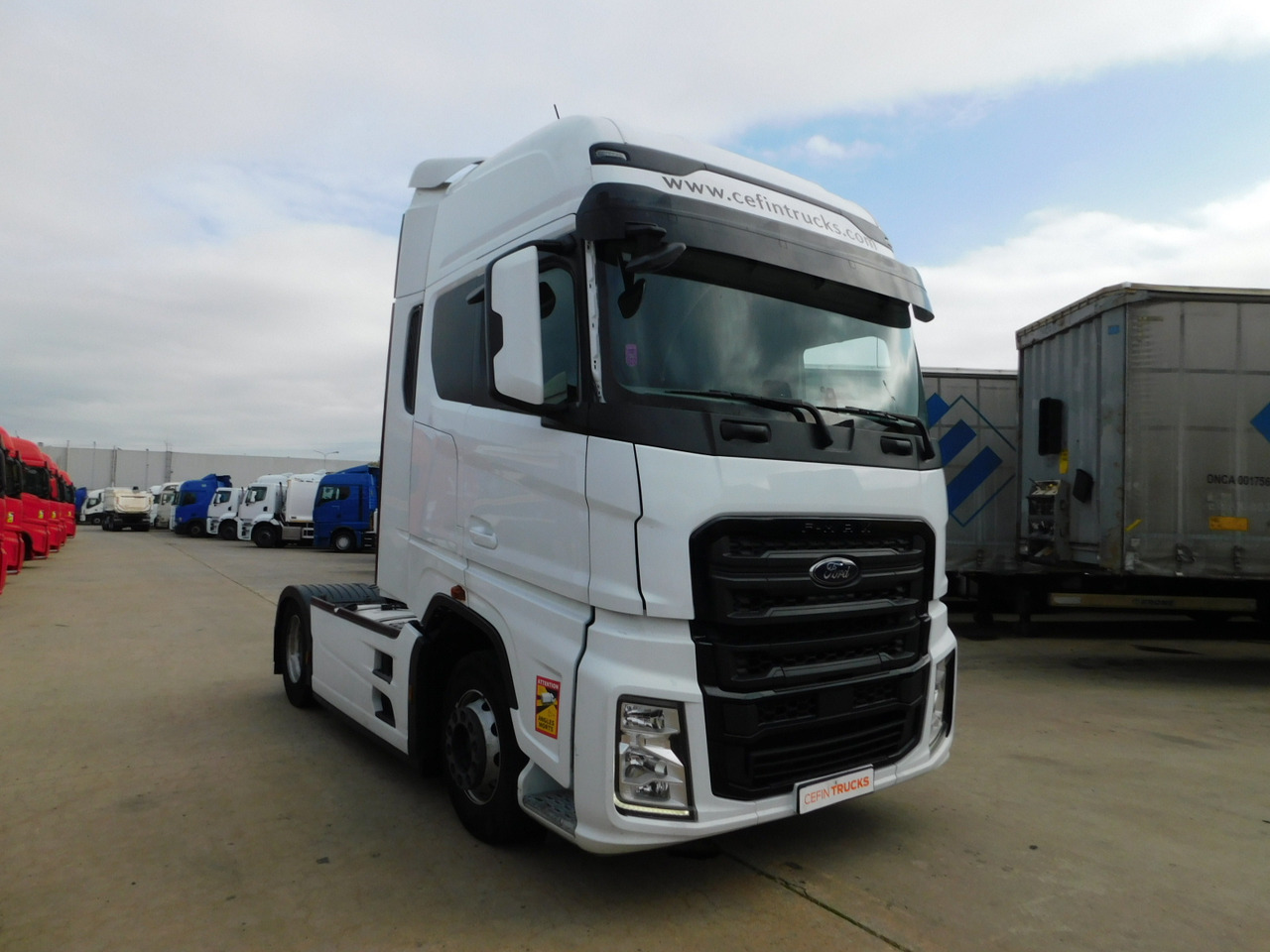 Ford F max 4x2 scab e6 12s2620 - Cabeza tractora: foto 2 Ford F max 4x2 scab e6 12s2620 - Cabeza tractora: foto 2