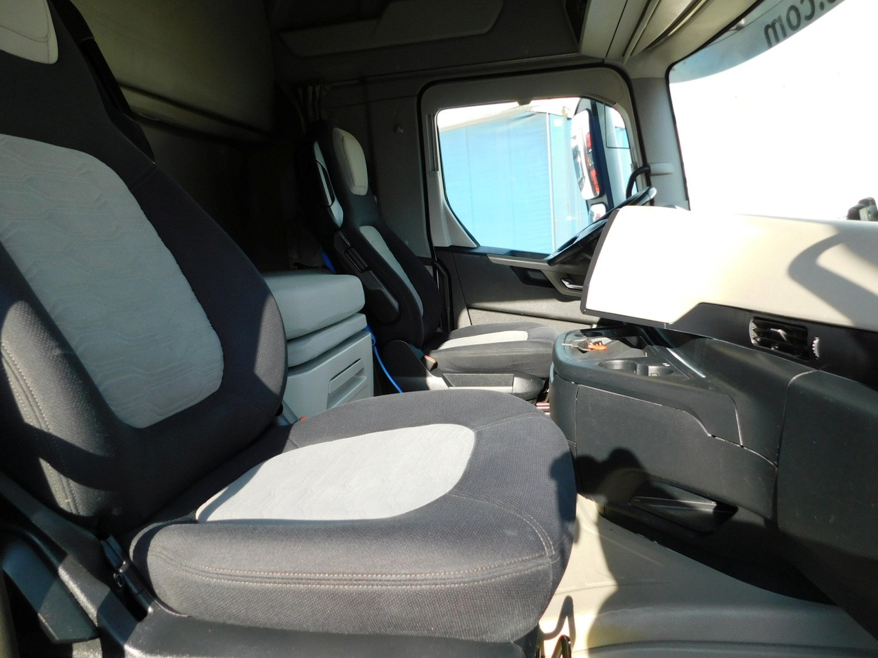 Ford F max ll 4x2 scab e6 12tx2620 - Cabeza tractora: foto 5 Ford F max ll 4x2 scab e6 12tx2620 - Cabeza tractora: foto 5