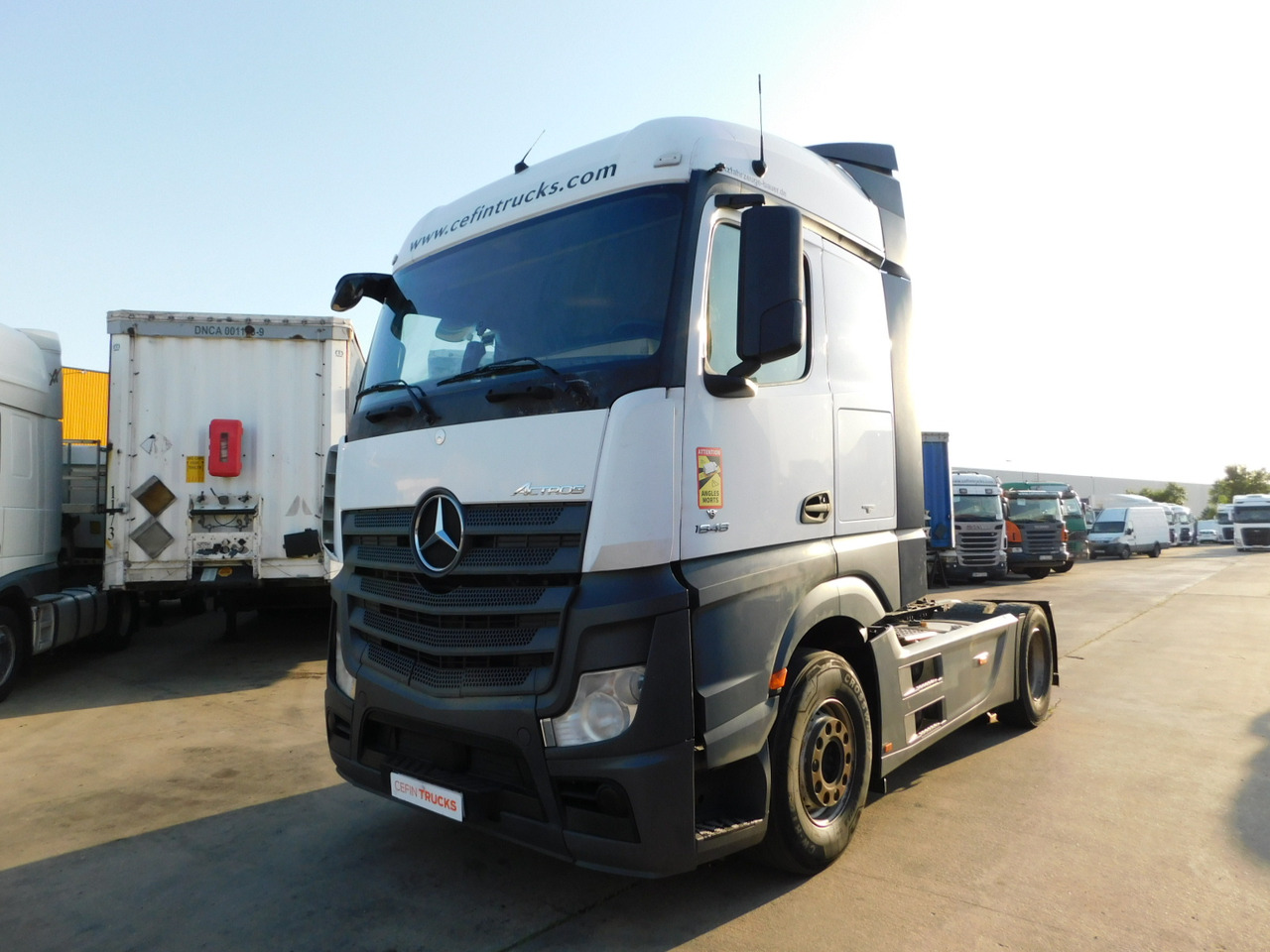 Mercedes Actros - Cabeza tractora: foto 1 Mercedes Actros - Cabeza tractora: foto 1