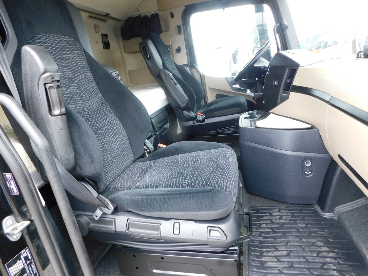 Mercedes Actros - Cabeza tractora: foto 5 Mercedes Actros - Cabeza tractora: foto 5