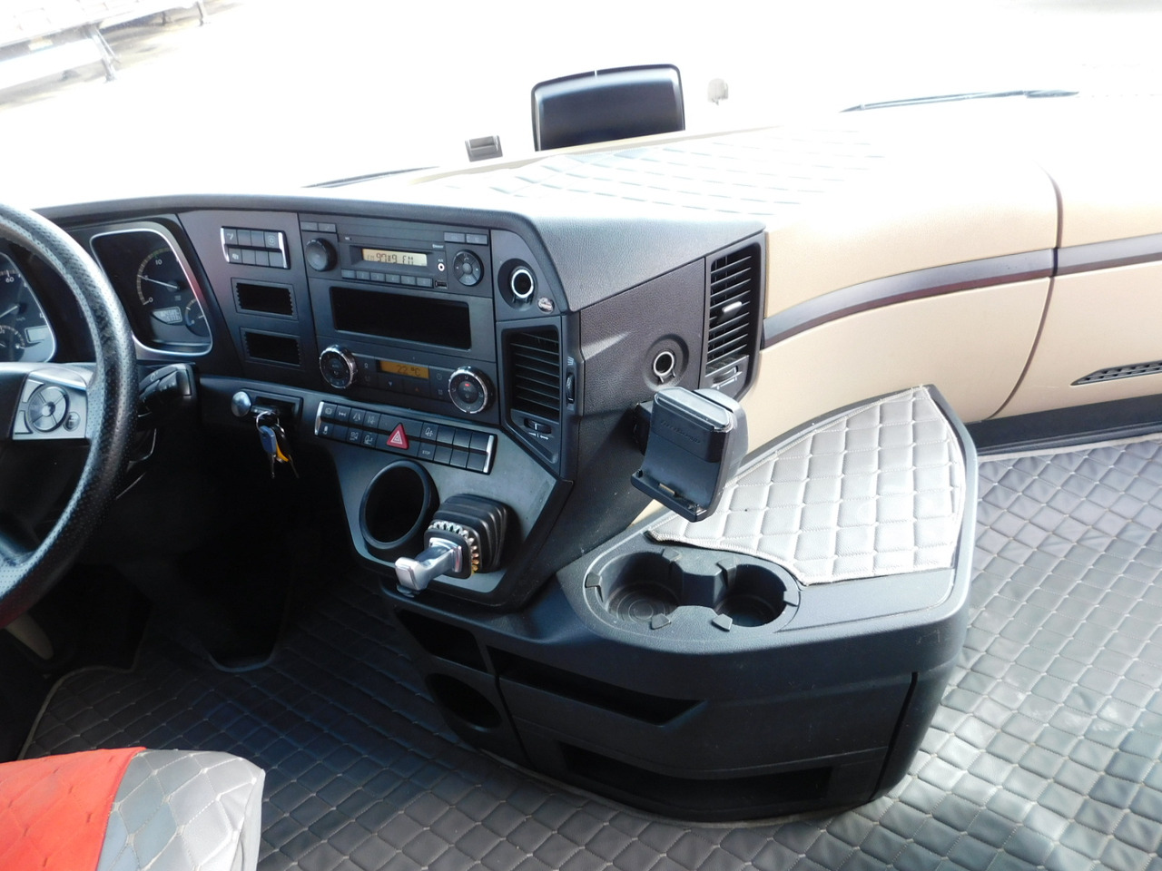 Cabeza tractora Mercedes Actros: foto 7