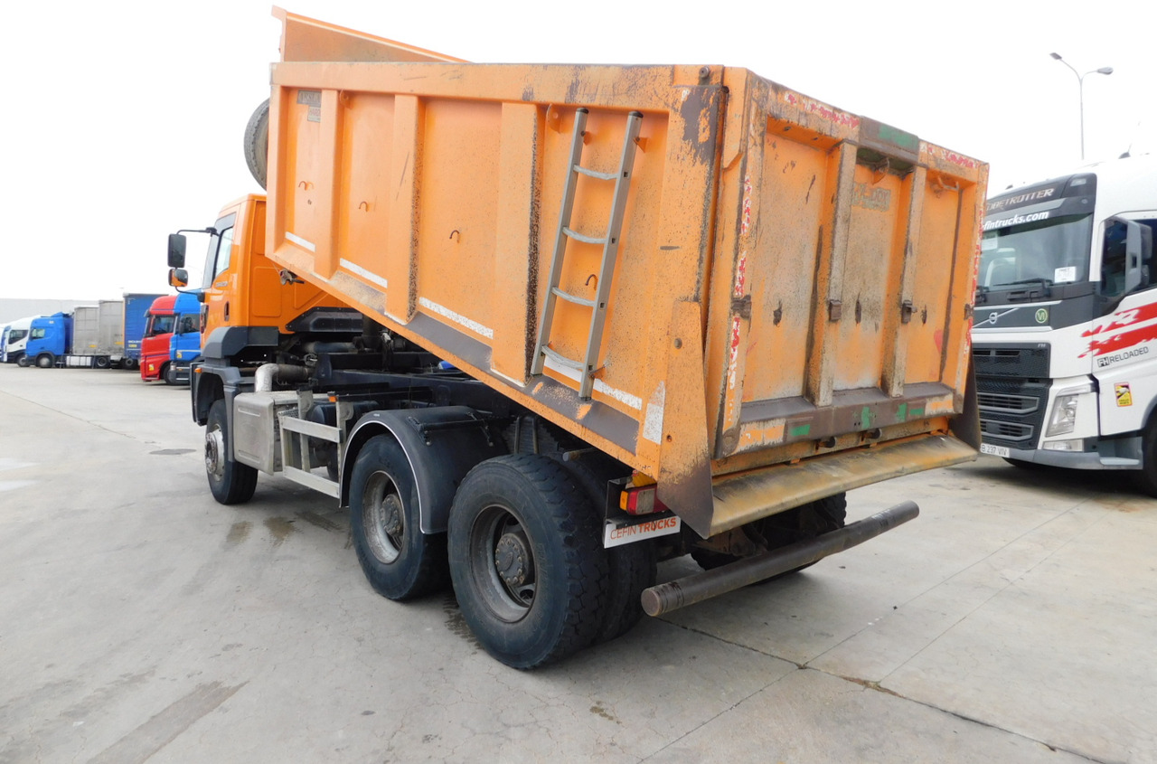 Ford 3542d 6x4 dcab e6 16s2230 - Camión volquete: foto 4 Ford 3542d 6x4 dcab e6 16s2230 - Camión volquete: foto 4