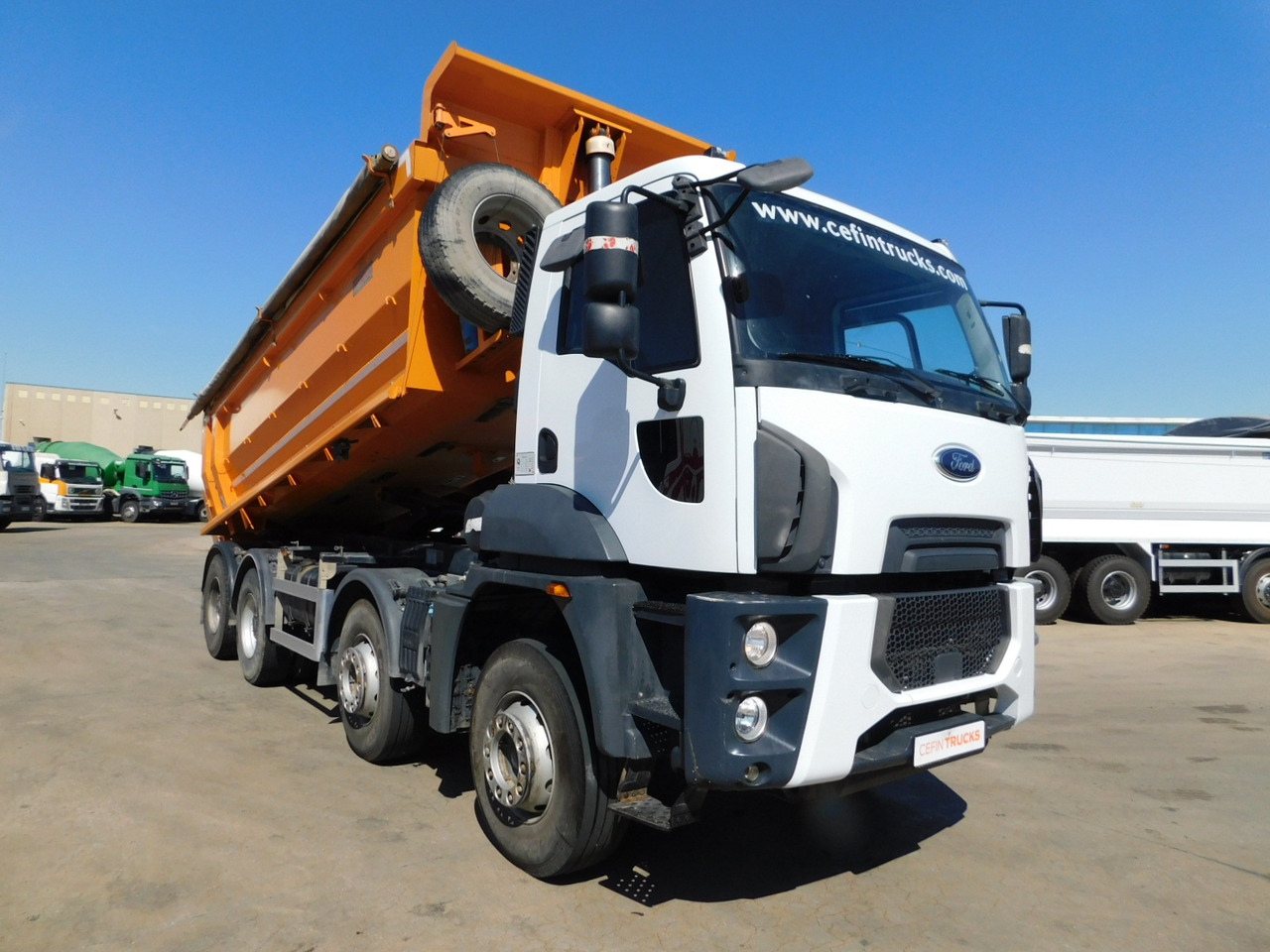 Ford 4142d 8x4 dcab e6 16s2230 - Camión volquete: foto 2 Ford 4142d 8x4 dcab e6 16s2230 - Camión volquete: foto 2