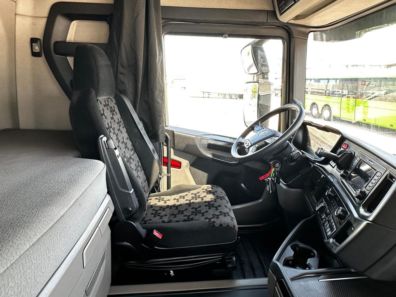 Scania R 450 - Cabeza tractora: foto 5 Scania R 450 - Cabeza tractora: foto 5