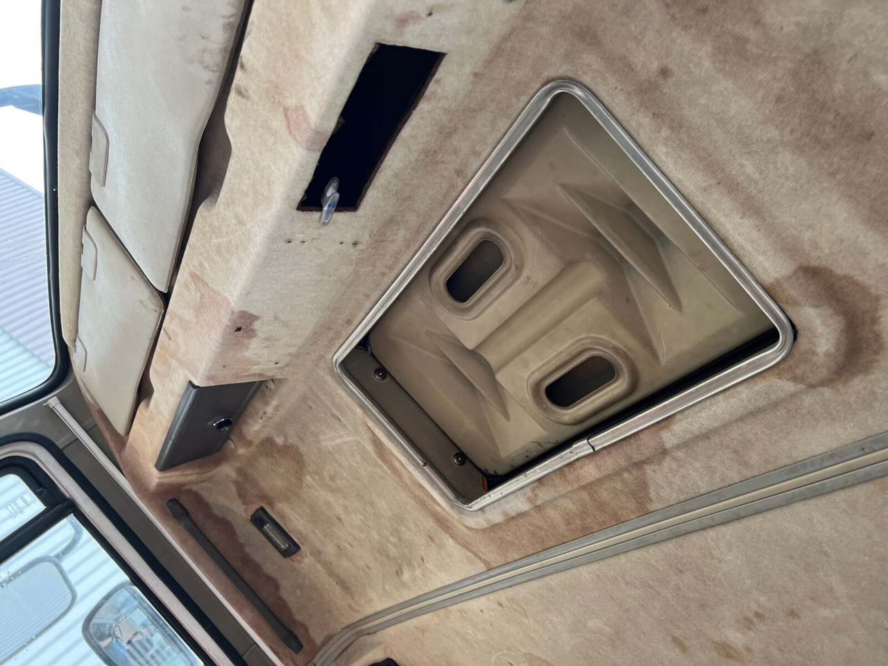 260-34 AHW 6x6 260-34 AHW 6x6, V8, Manual, Full Steel - Camión chasis: foto 5 260-34 AHW 6x6 260-34 AHW 6x6, V8, Manual, Full Steel - Camión chasis: foto 5