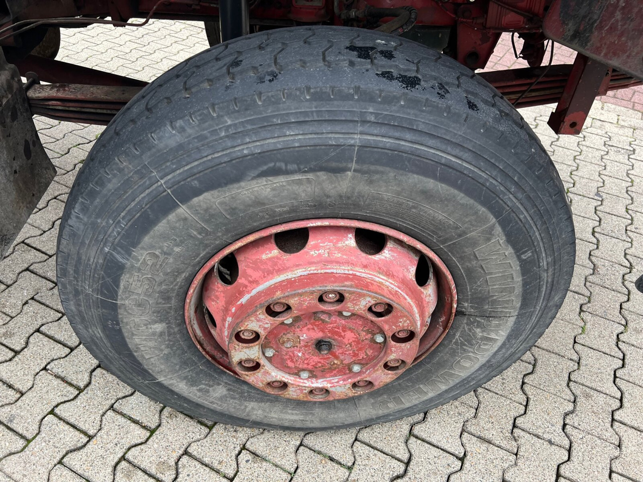 Camión chasis 260-34 AHW 6x6 260-34 AHW 6x6, V8, Manual, Full Steel: foto 6