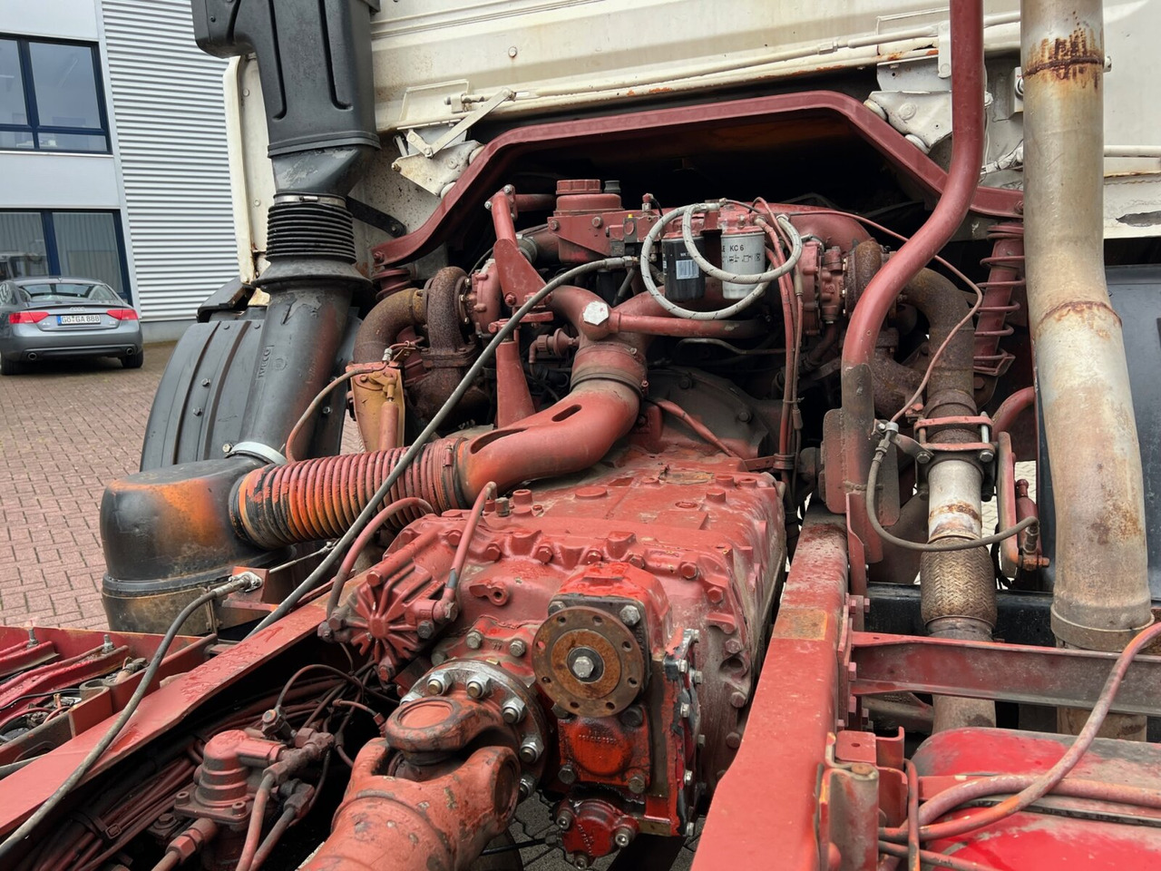 Camión chasis 260-34 AHW 6x6 260-34 AHW 6x6, V8, Manual, Full Steel: foto 11