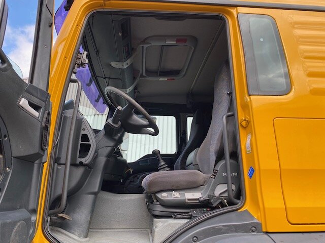 Cabeza tractora MAN TGA 26.480 6x6 BB TGA 26.480 6x6 BB, Kipphydraulik: foto 15 Cabeza tractora MAN TGA 26.480 6x6 BB TGA 26.480 6x6 BB, Kipphydraulik: foto 15