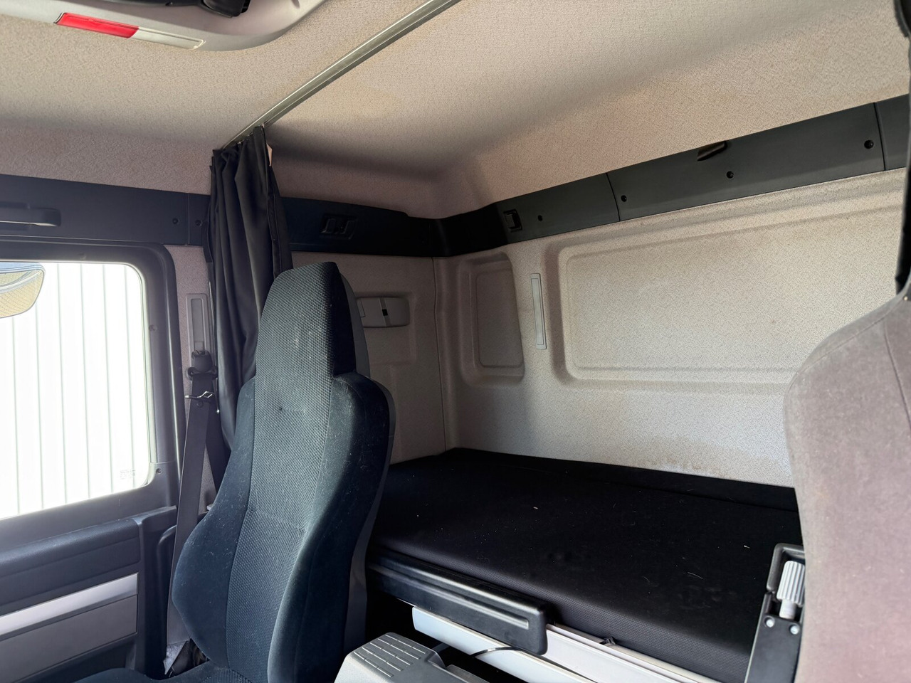 MAN TGS 18.440 4X2 LL TGS 18.440 4X2 LL, Intarder, Kipphydraulik - Cabeza tractora: foto 5 MAN TGS 18.440 4X2 LL TGS 18.440 4X2 LL, Intarder, Kipphydraulik - Cabeza tractora: foto 5